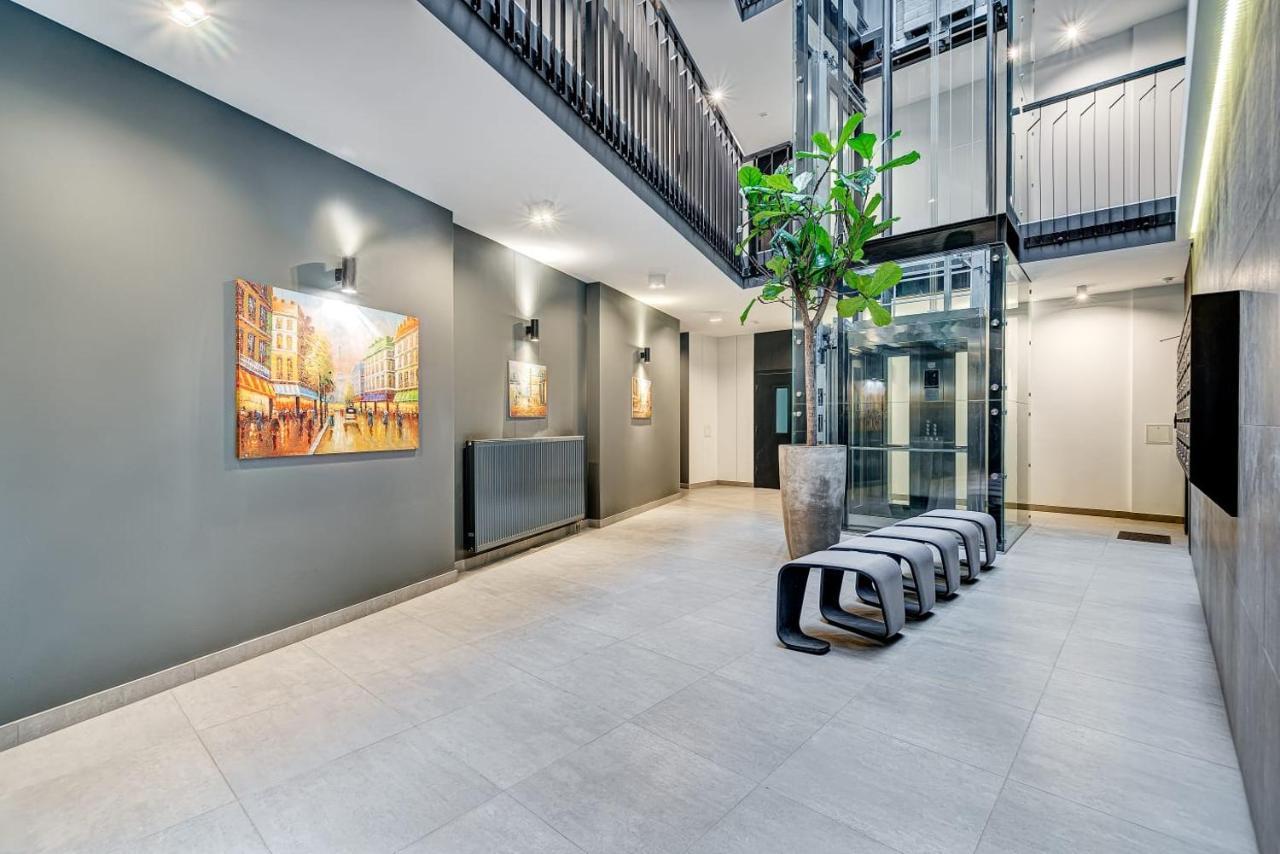 Happy Inn Just Studio, Self Check-In-24X7,Parking-In-The-Underground-Garage VNO Esterno foto